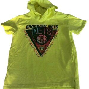 Brooklyn Nets Youth Small short sleeve sweatshirt